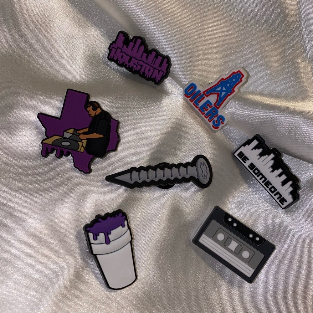 Croc charms